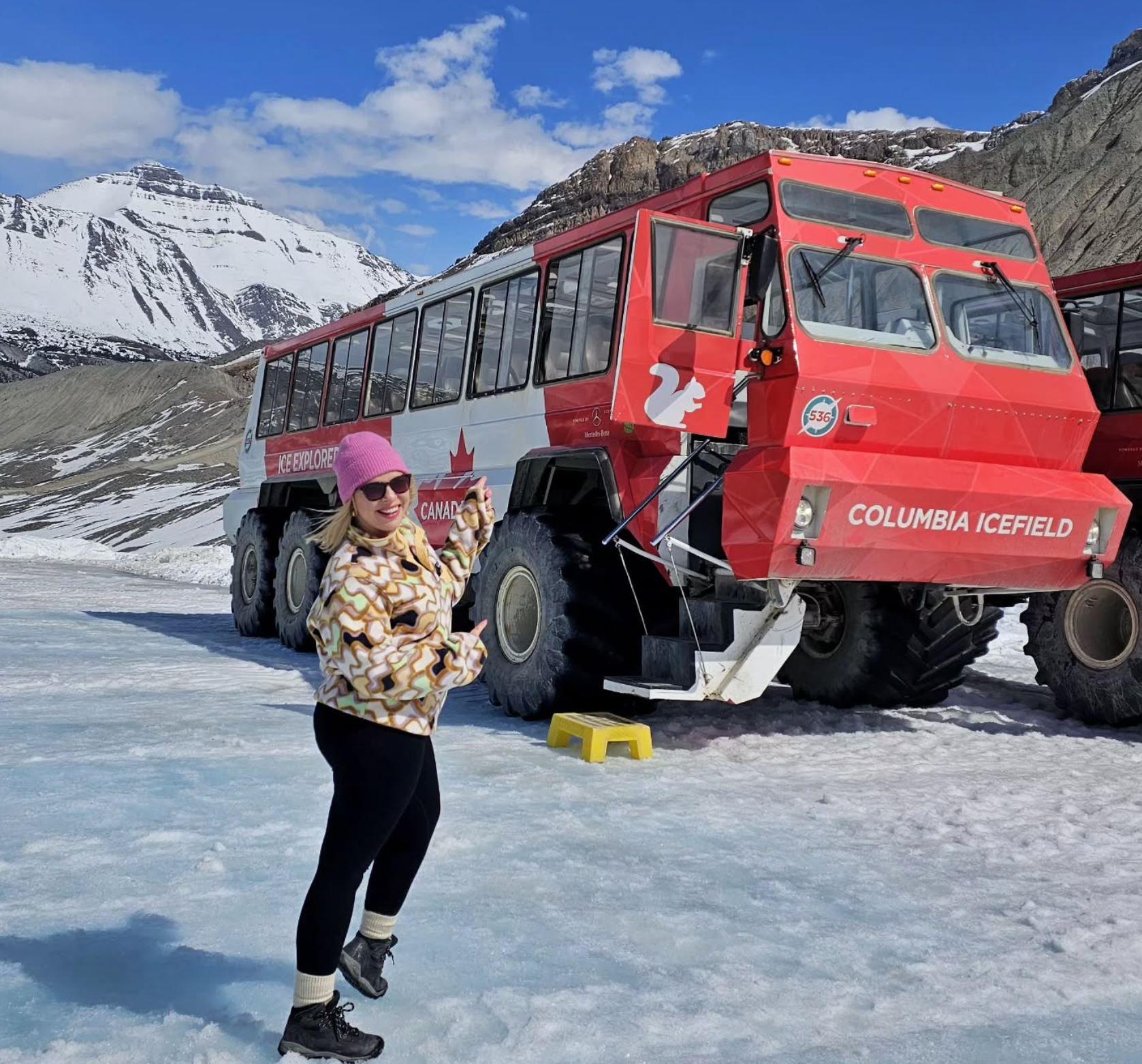 From Calgary: Icefields Parkway Glaciers & Peyto Lake Viewpoint Guided Tour