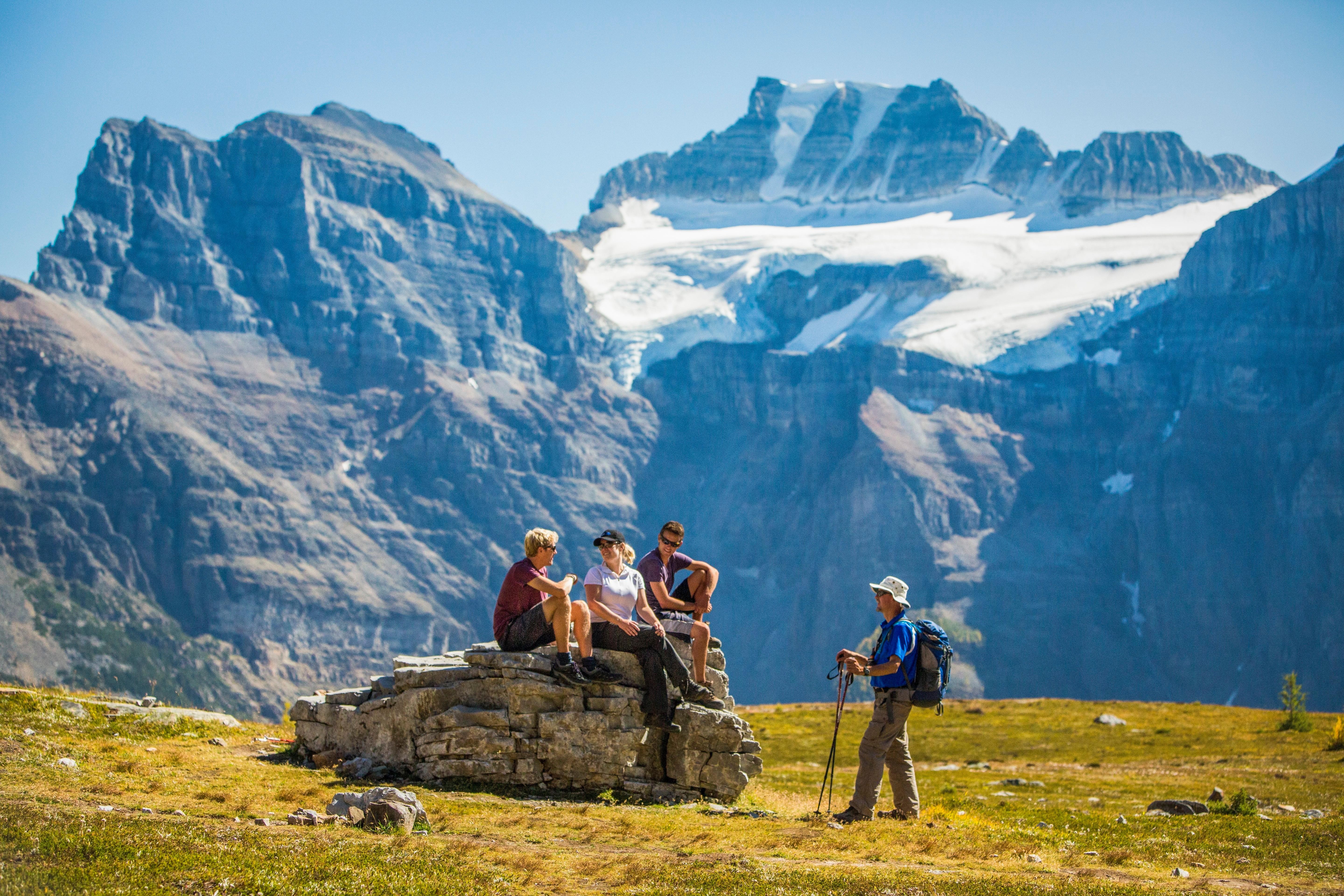 Banff National Park Guided Hiking Tour - Lunch Included