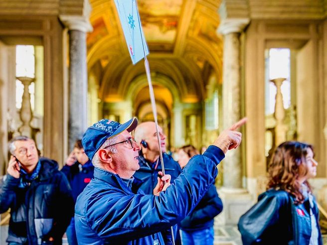 Vatican Museums & Sistine Chapel Guided Tour with Priority Access (St. Peter's Basilica Option)
