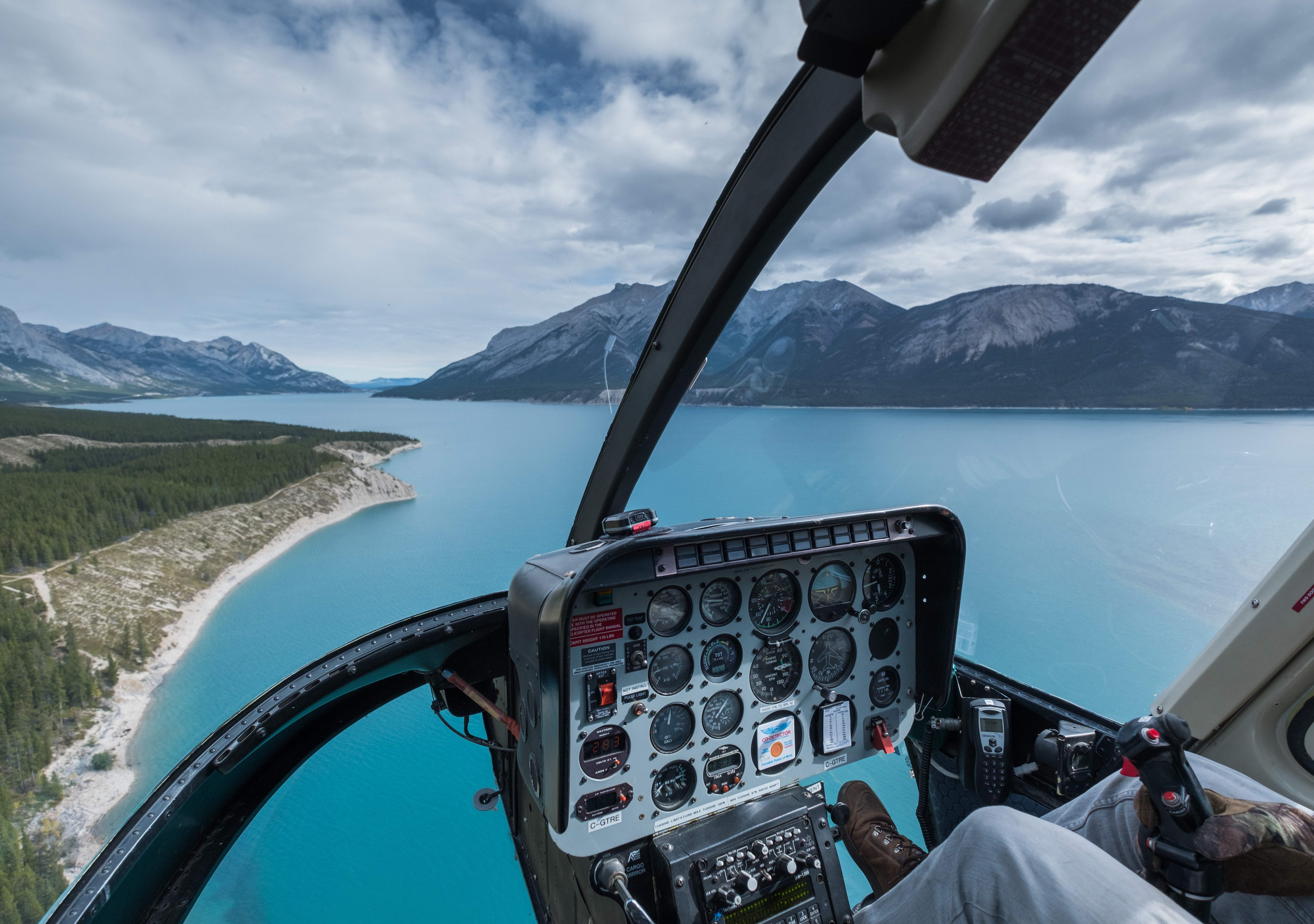 Canadian Rockies Abraham Lake Helicopter Tour & Twin Falls Hike