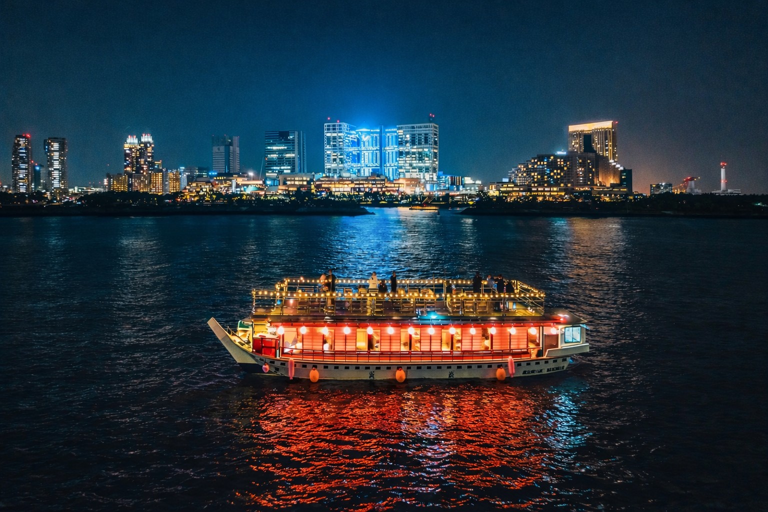 Tokyo Odaiba Yakatabune Cruise with Sukiyaki Meal