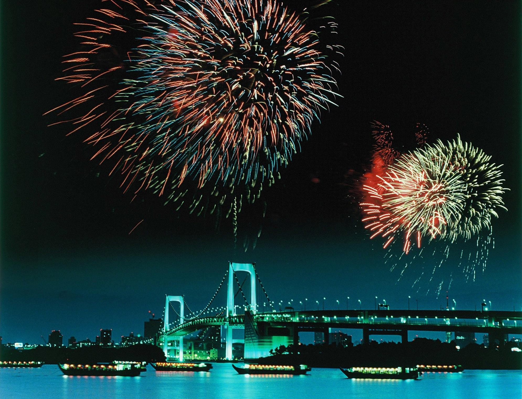 Tokyo Bay Grand Fireworks Festival Yakatabune Dinner Cruise