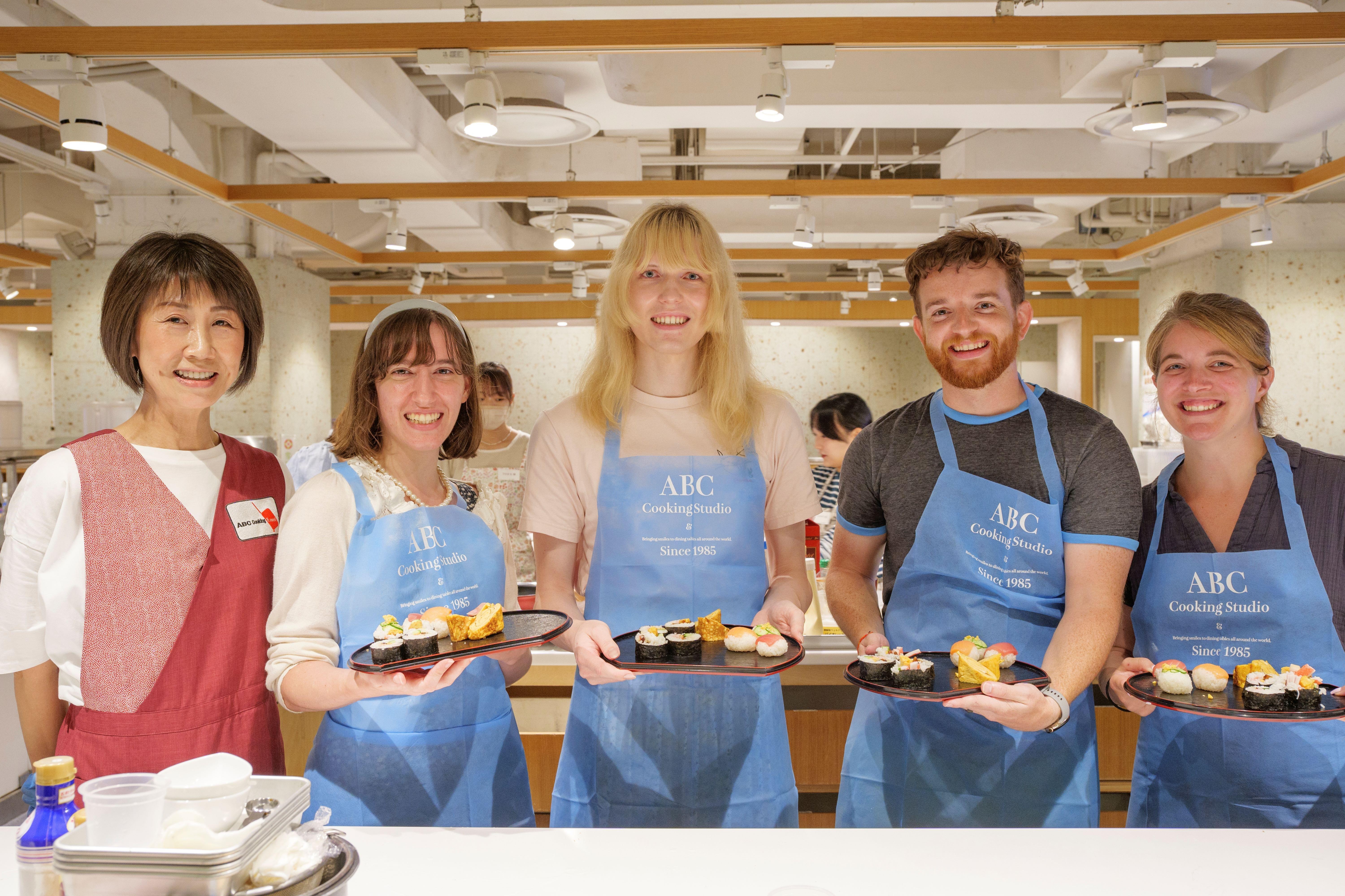 Tokyo Tsukiji Outer Market Walking Tour & Sushi Cooking Class - Small Group