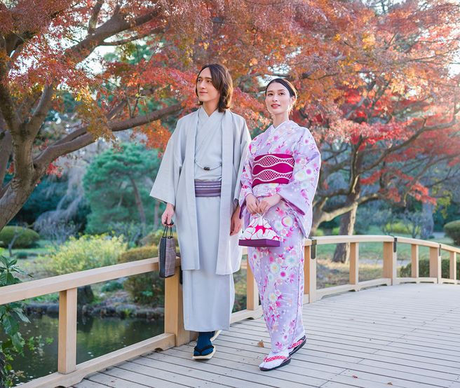 Tokyo Shinjuku Gyoen Kimono Rental & Dressing Experience