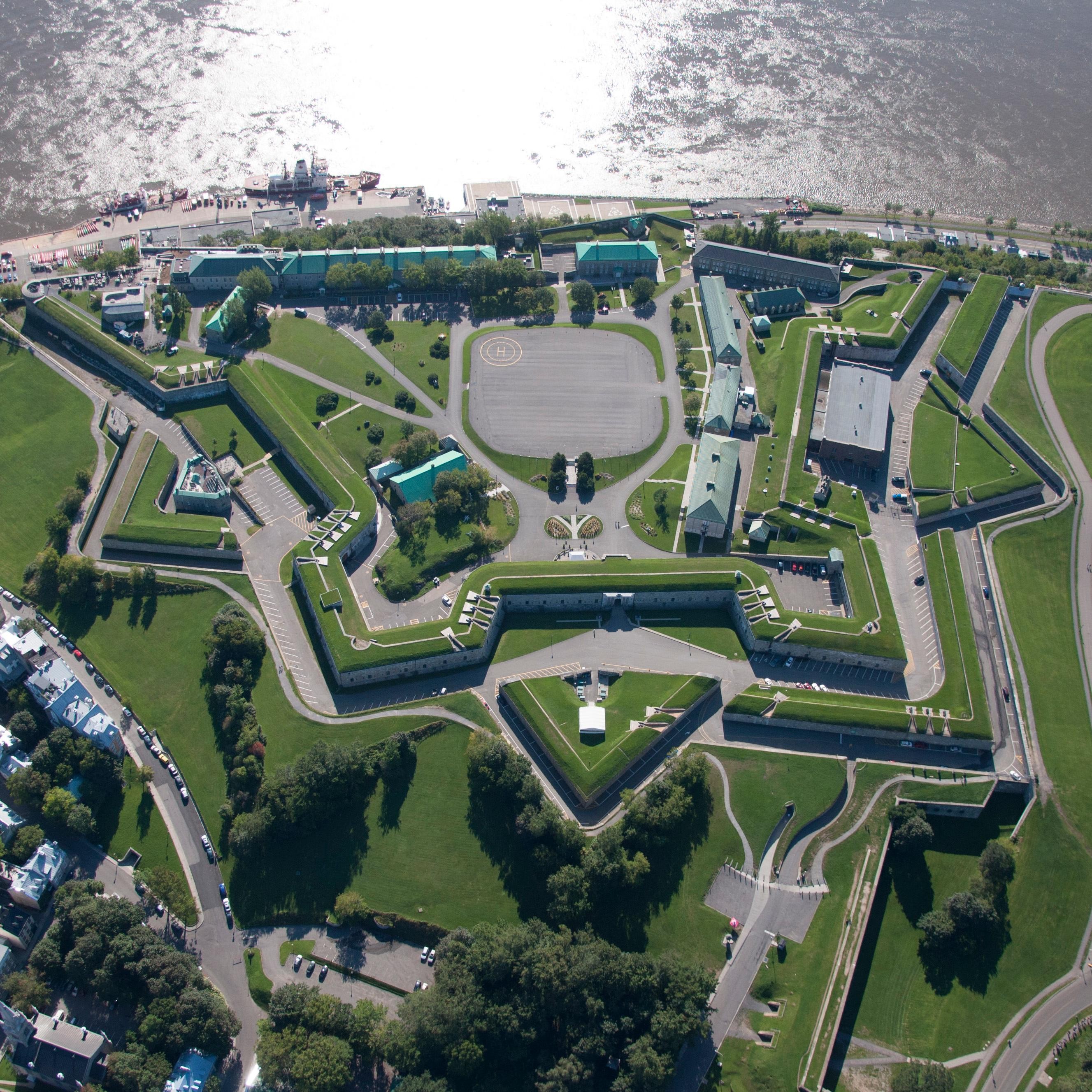 Citadelle of Québec Guided Tour & Royal 22e Régiment Museum Ticket