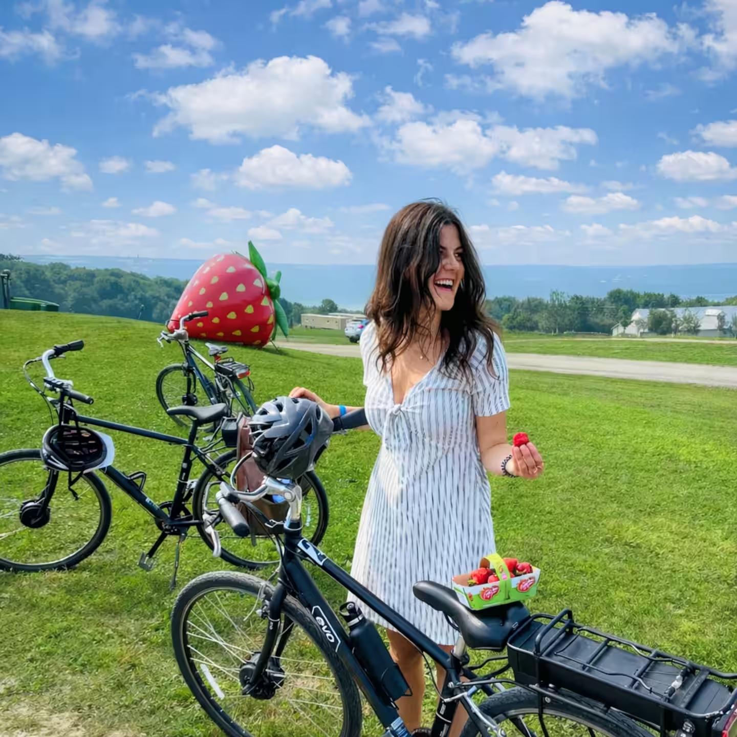 Quebec Île d'Orléans Guided E-Bike Tour with Wine and Chocolate Tastings