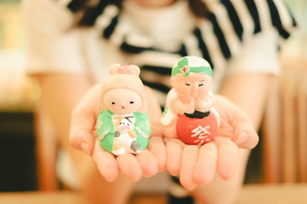 Fukuoka Nakasu Shogetsudo Hakata Doll Painting Experience