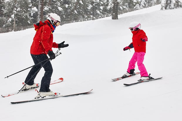 From Seoul: Elysian Gangchon Ski & Snowboard Day Tour with Insurance