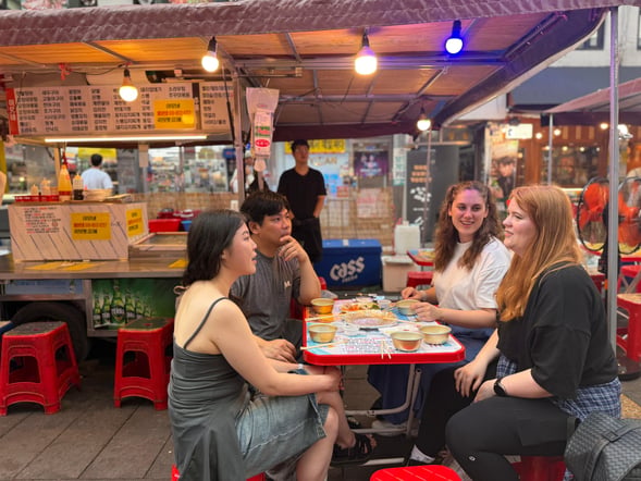 Seoul Ikseon-dong & Jongno 3-ga Pojangmacha Street Food Tour