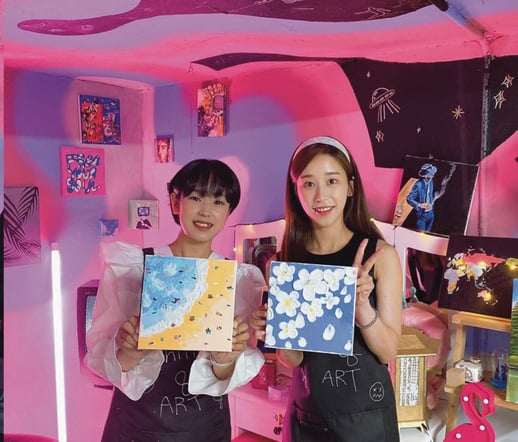 Seoul Yeonnam-dong Textured Painting Class with Photo & Video