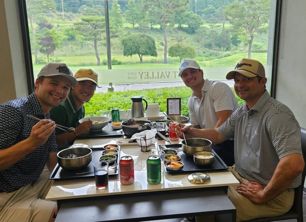 Departing Seoul: Nearby Golf Course 18-Hole Round Tour - Round-Trip Transfer Included
