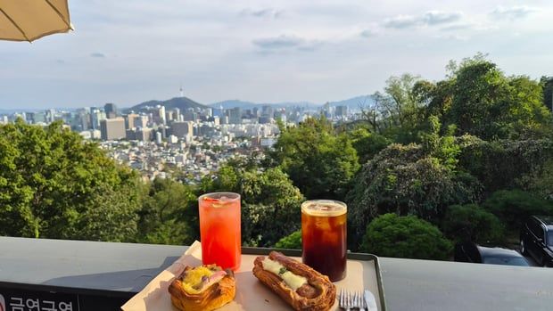 서울 경복궁·북촌 & 인왕산 첫날 오리엔테이션 워킹 투어