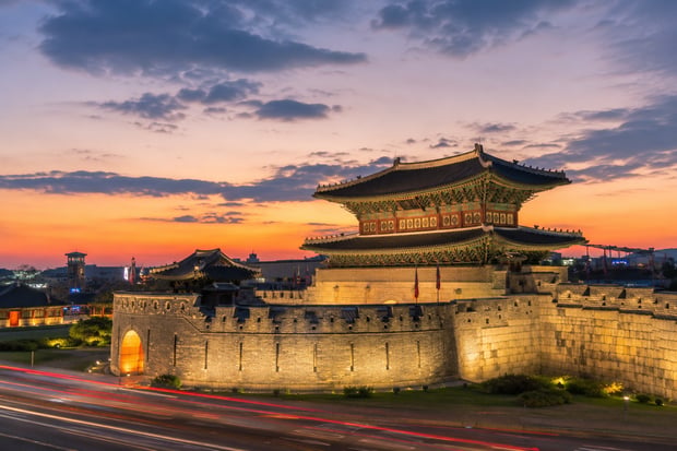 From Seoul: Suwon Hwaseong Fortress & Haenggung Palace Private Tour - Hotel Pickup
