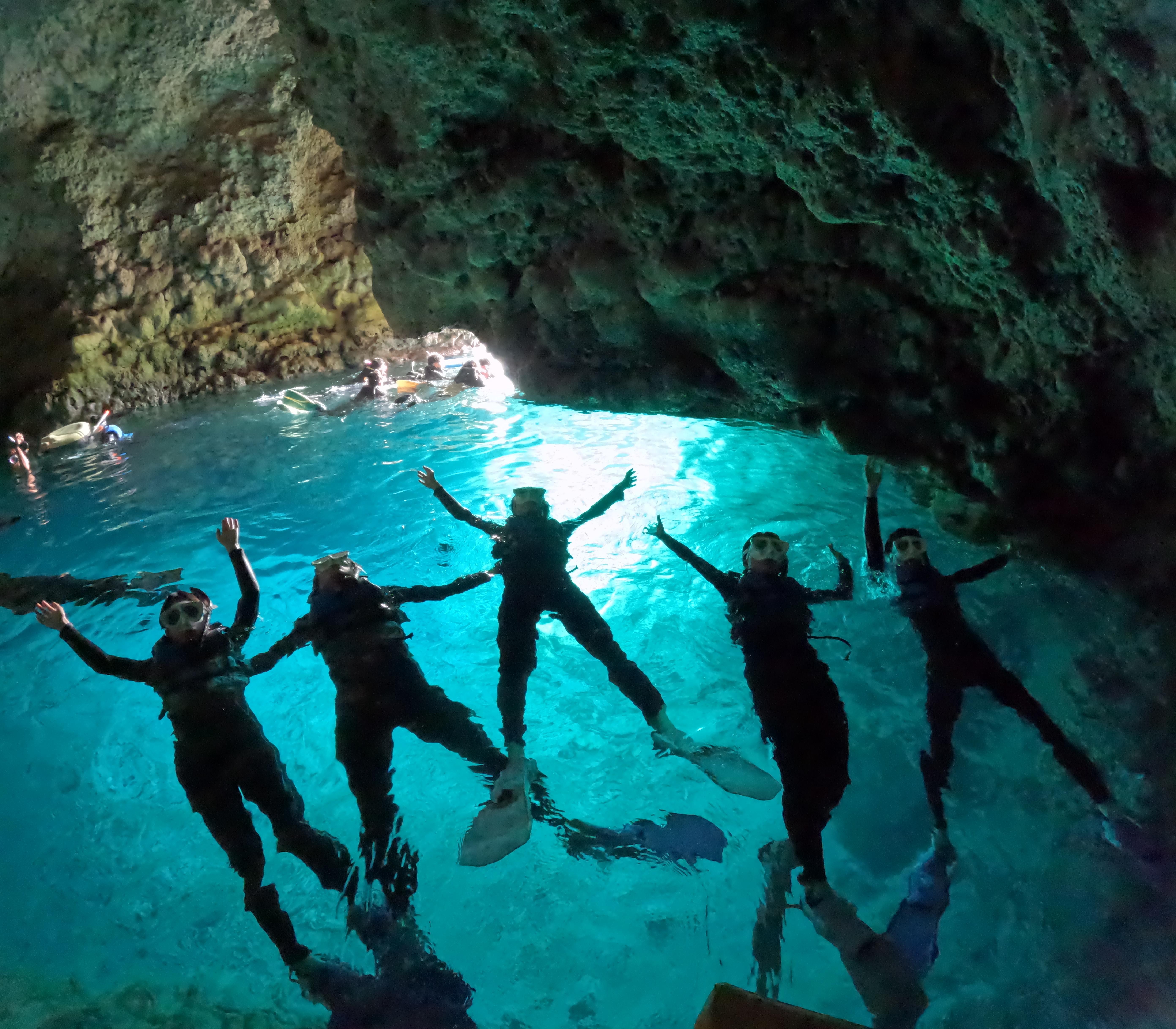 沖縄 青の洞窟 プライベートシュノーケリング - GoPro写真・動画付き