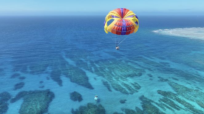 Okinawa Naha Parasailing Experience