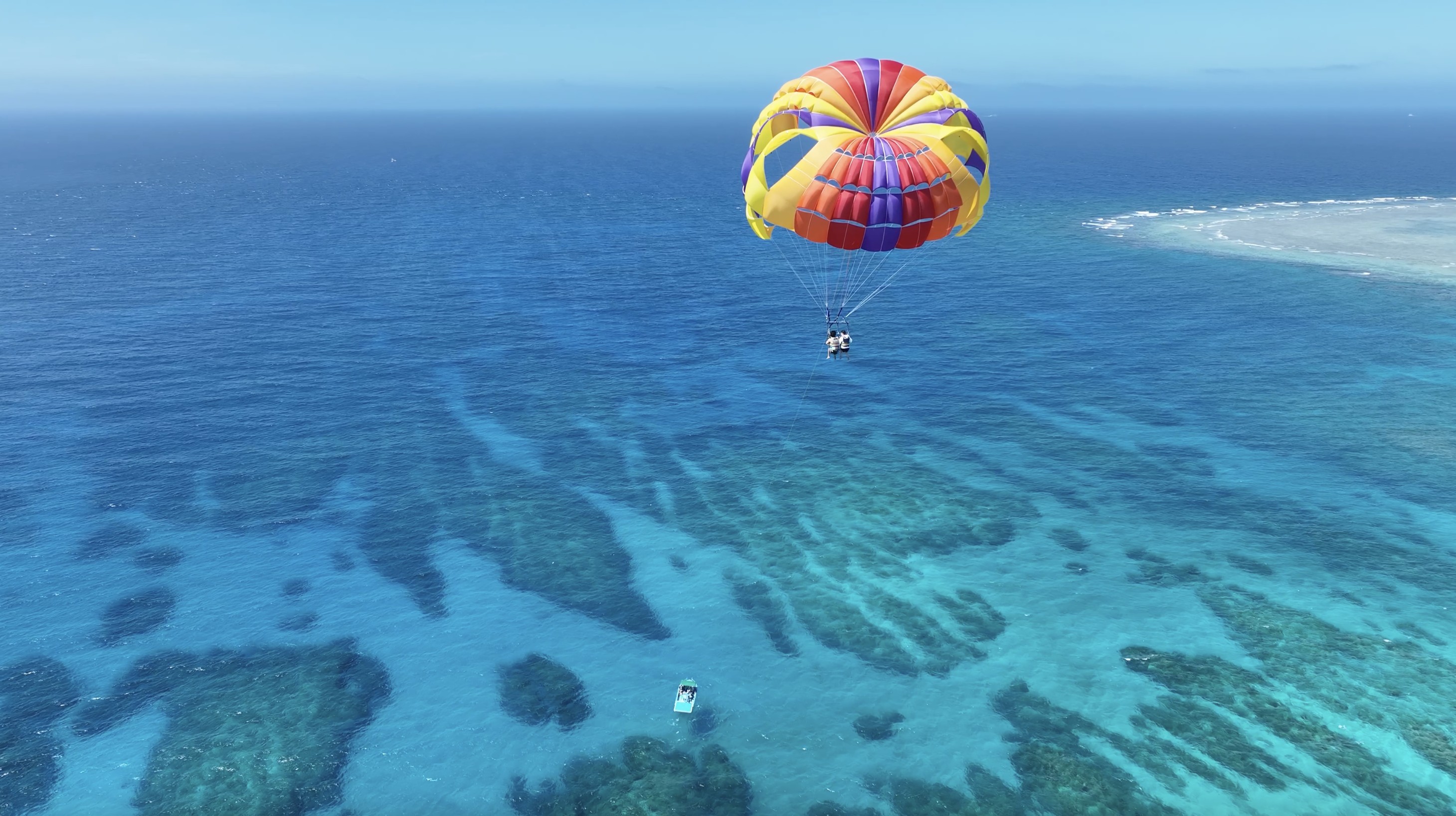Okinawa Naha Parasailing Experience