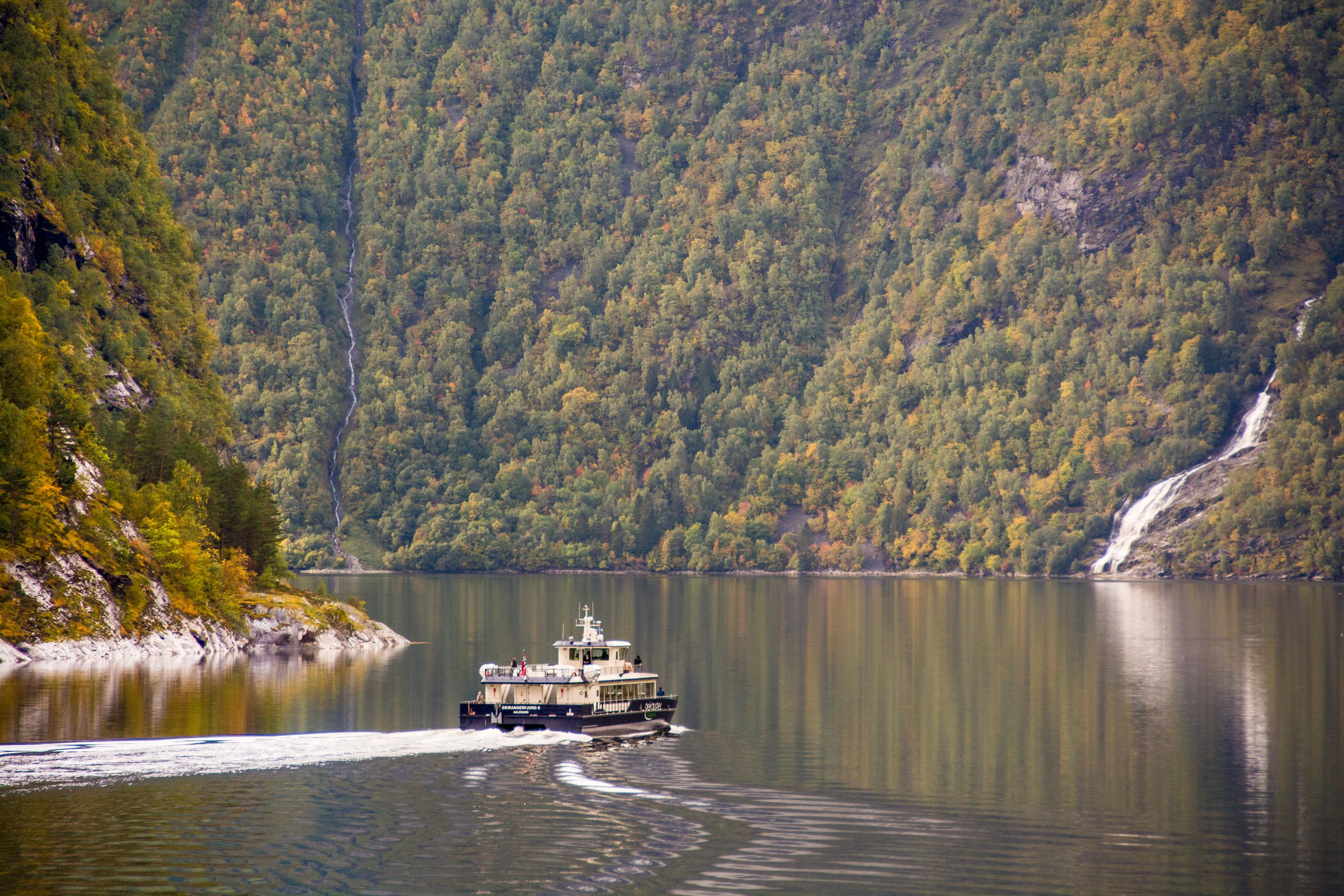 Geirangerfjord & Seven Sisters Waterfall Sightseeing Cruise