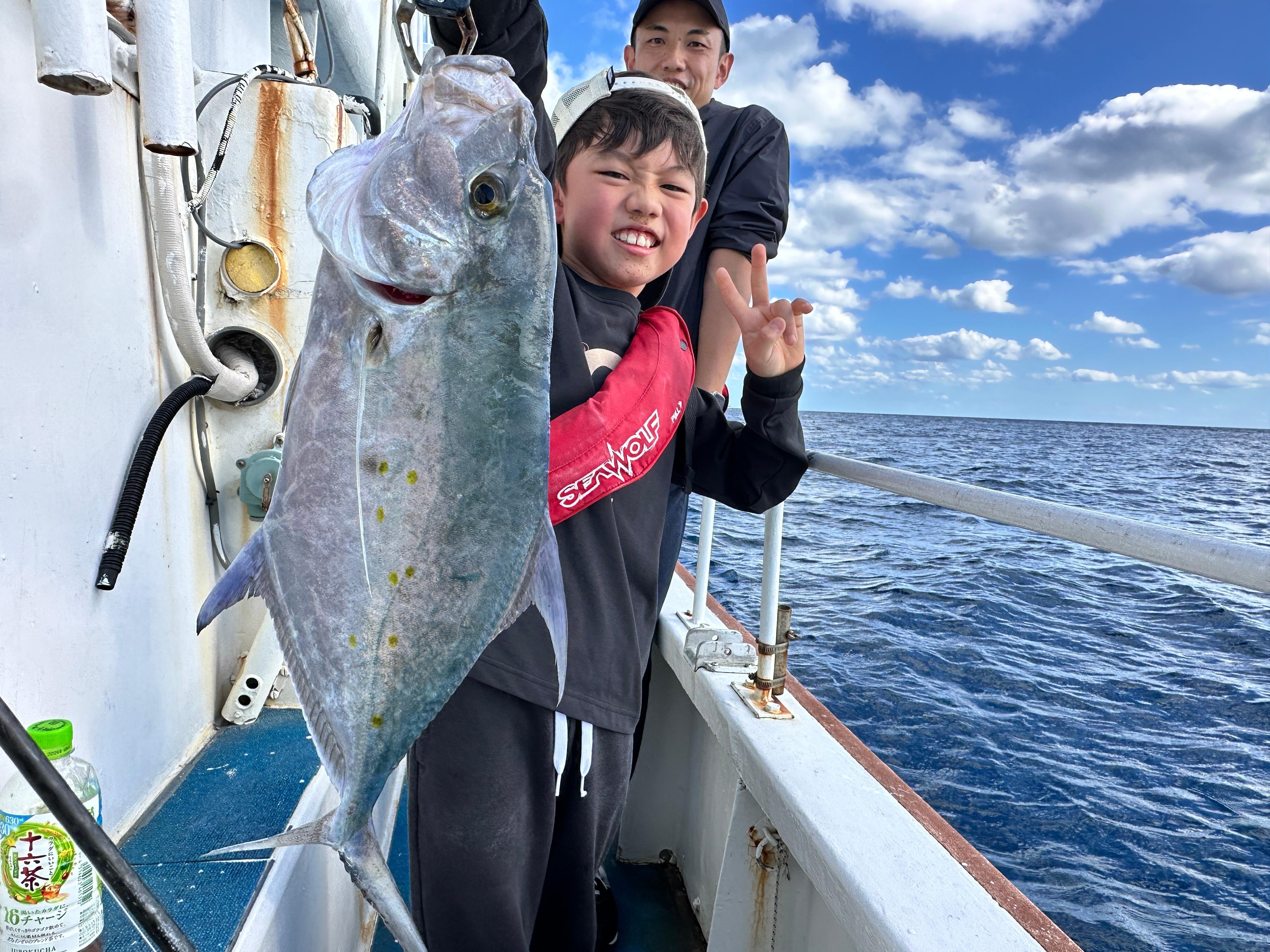Ishigaki Beginner-Friendly Full-Day Boat Fishing Tour - Gear Included