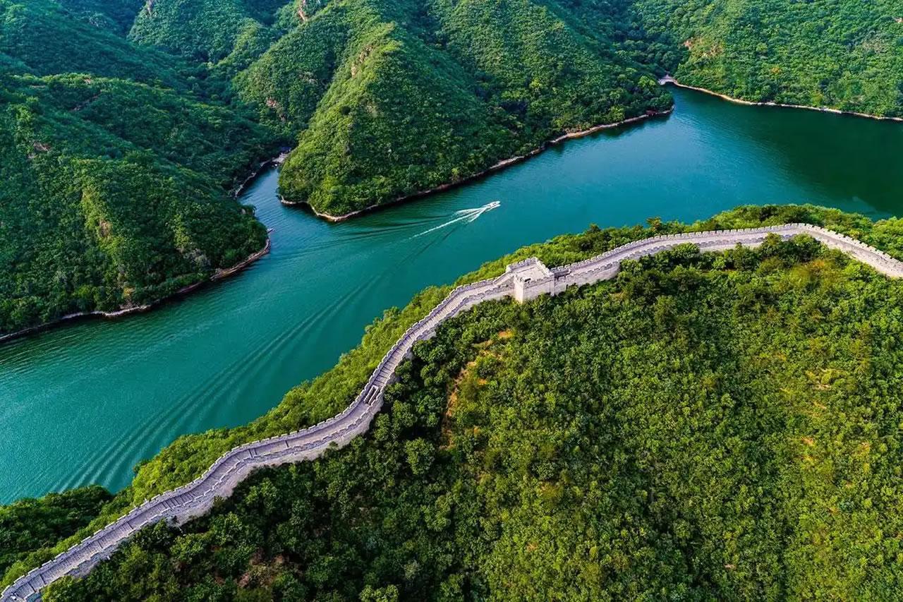 Beijing Huanghuacheng Lakeside Great Wall Bus Tour - Boat Ride Included