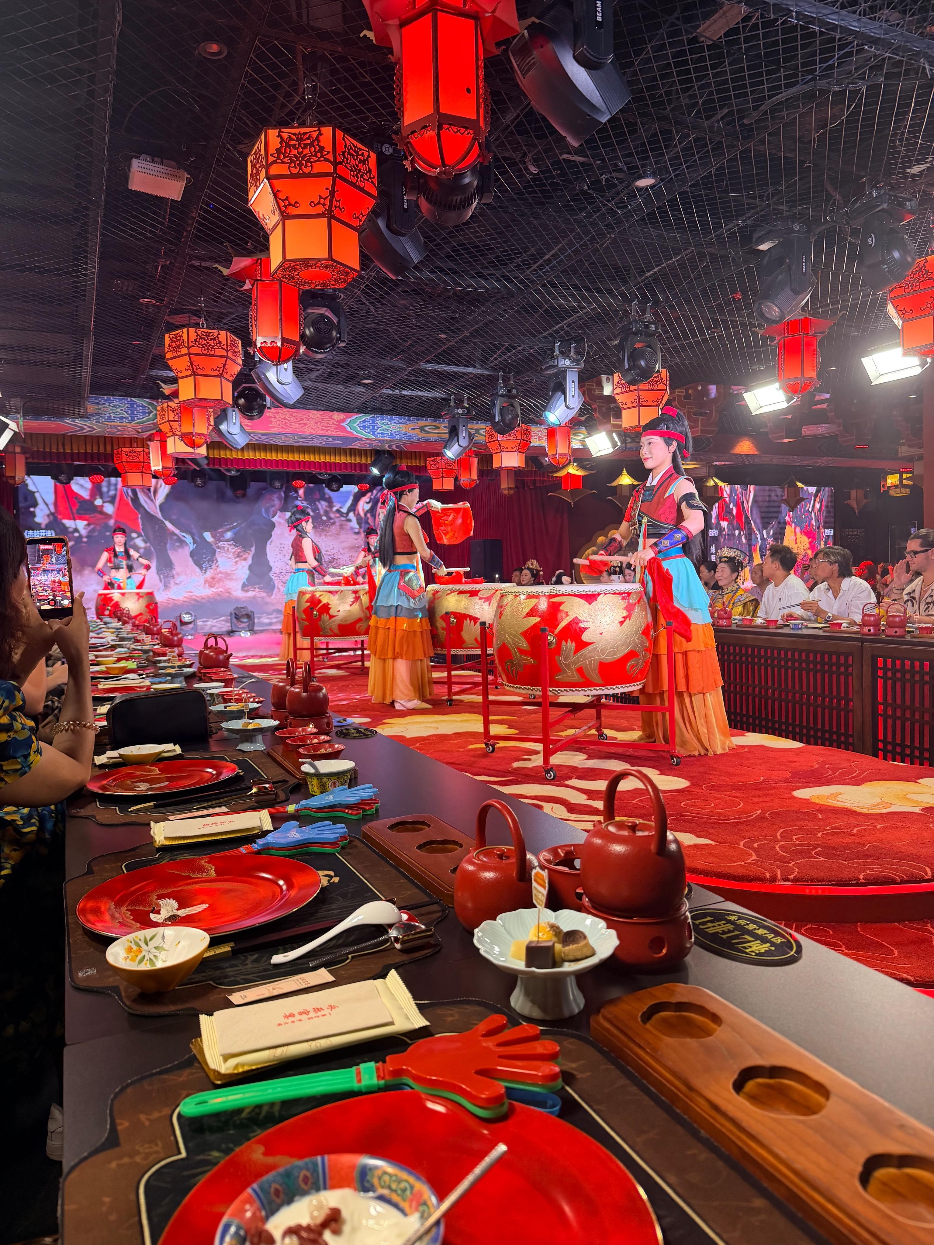 Beijing Shichahai Ming Dynasty Yongle Imperial Banquet & Live Show