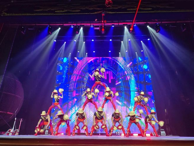 Beijing Red Theatre Heroes of Shu Acrobatic Show Ticket