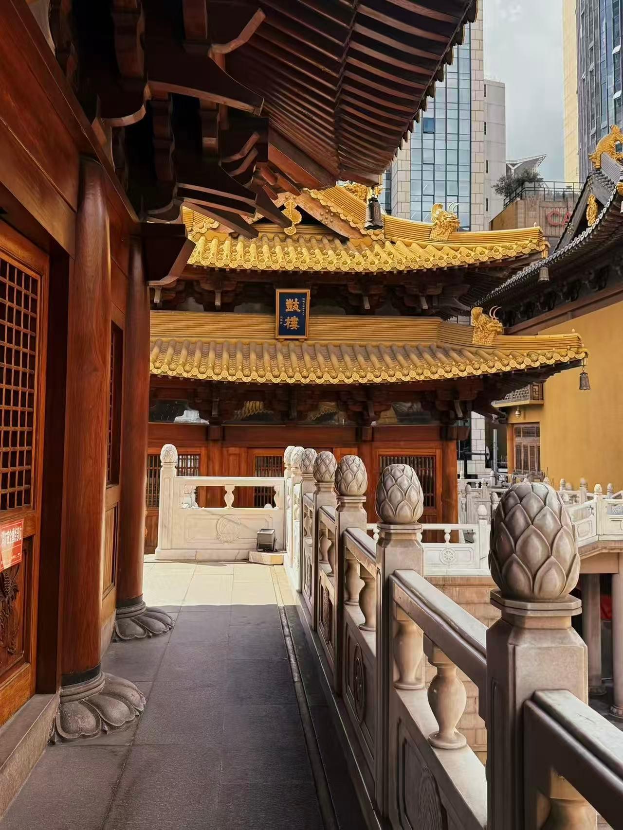 Shanghai Jing'an Temple Ticket with Digital Guide