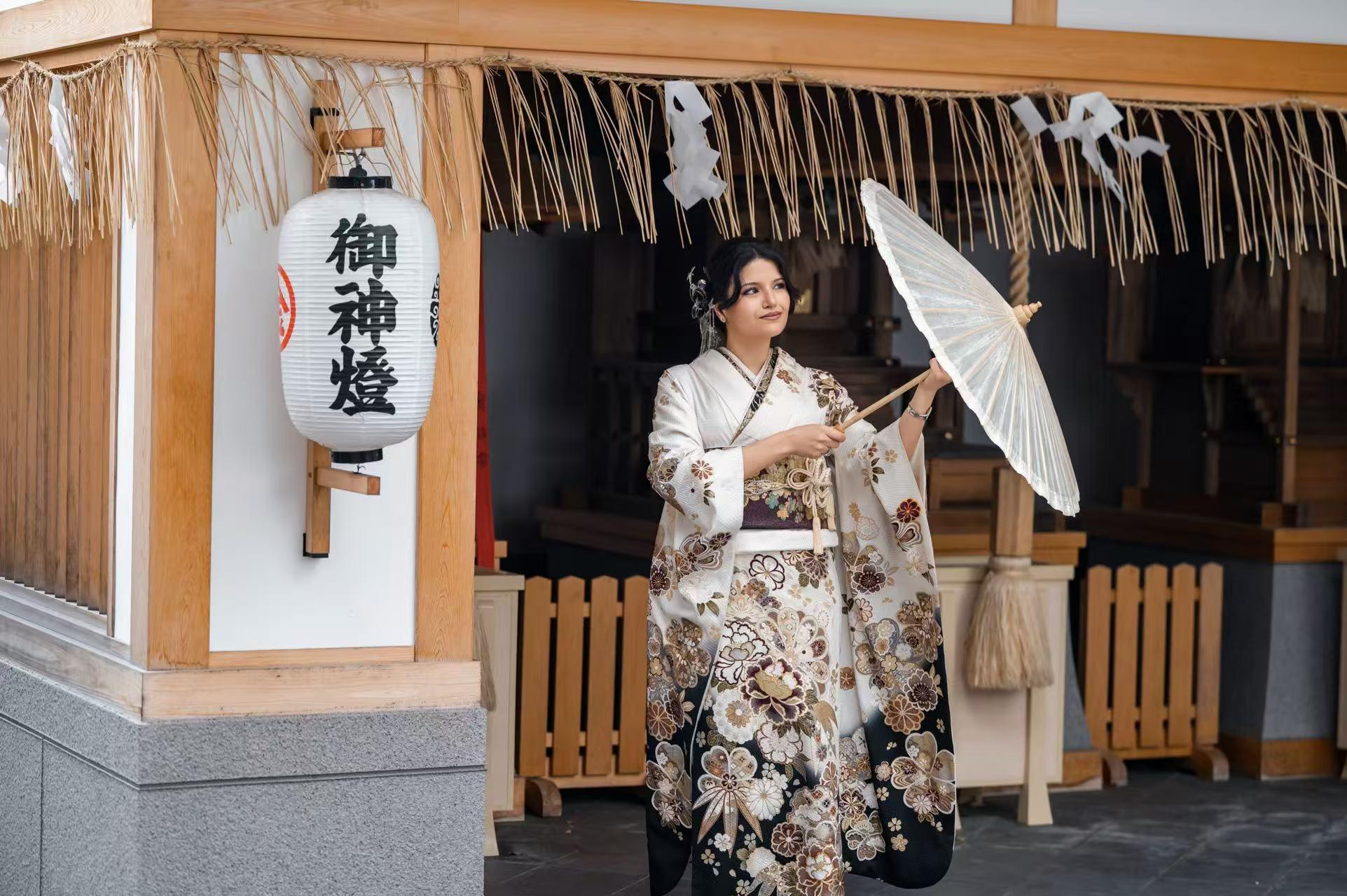 Kyoto Arashiyama Kimono Rental - Hair Styling Included