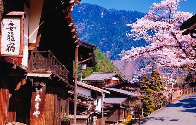 名古屋発 犬山城・馬籠宿・妻籠宿 日帰りツアー