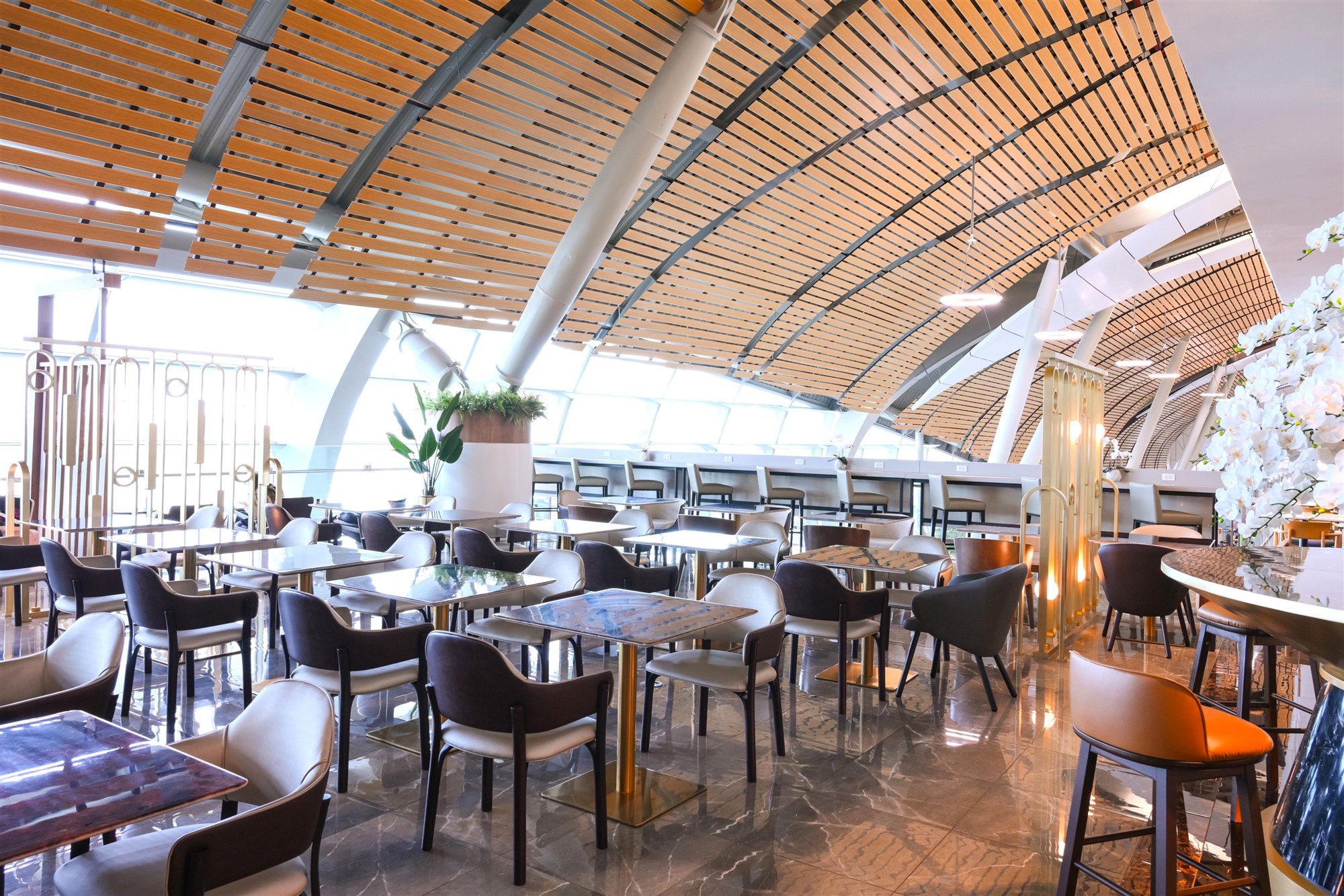 Bangkok Suvarnabhumi Airport Miracle Lounge 3-Hour Pass (Domestic Terminal & International Satellite SAT-1)