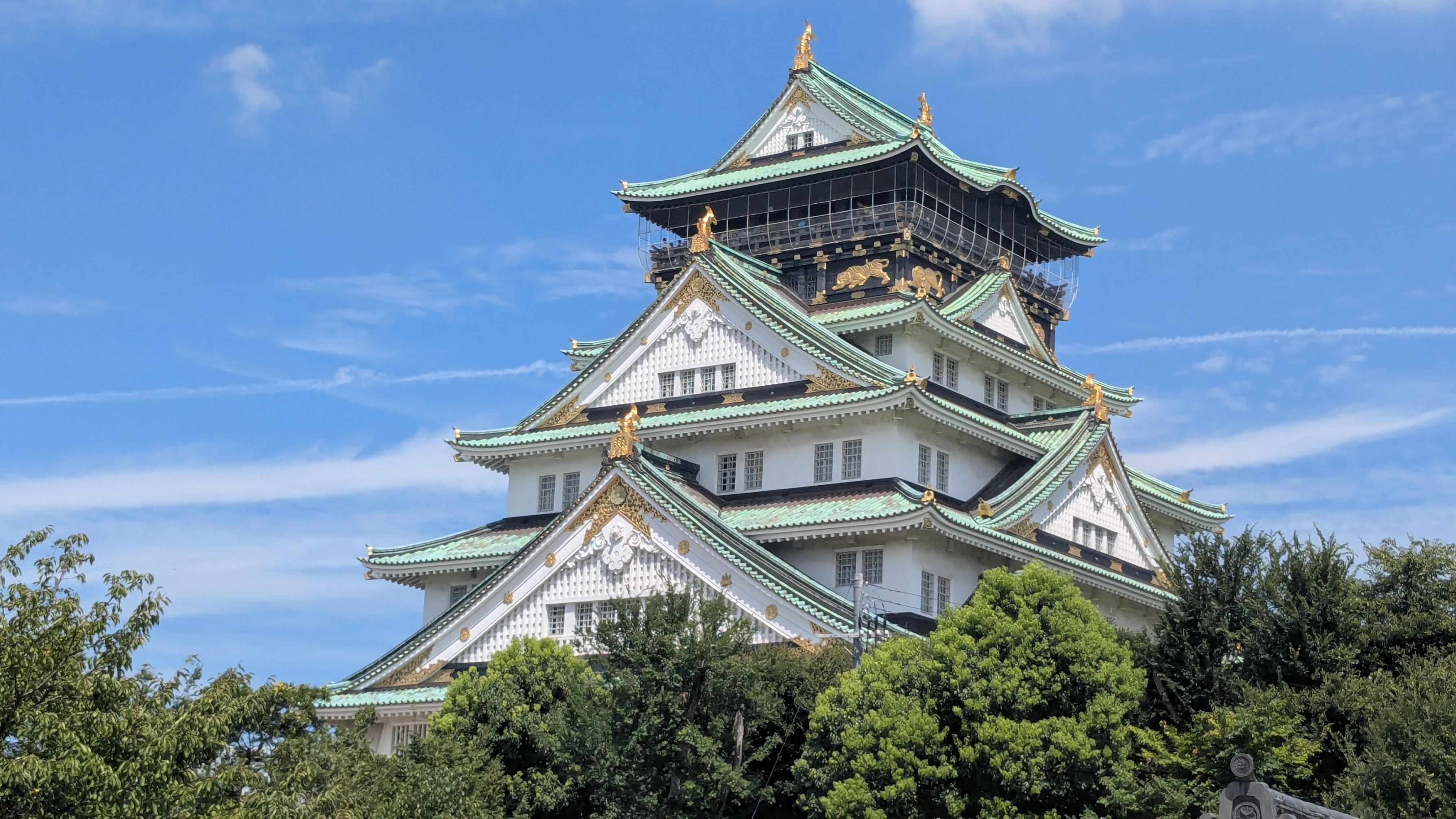 Osaka 5 Must-See Sights Small-Group Walking Tour with Ramen Lunch