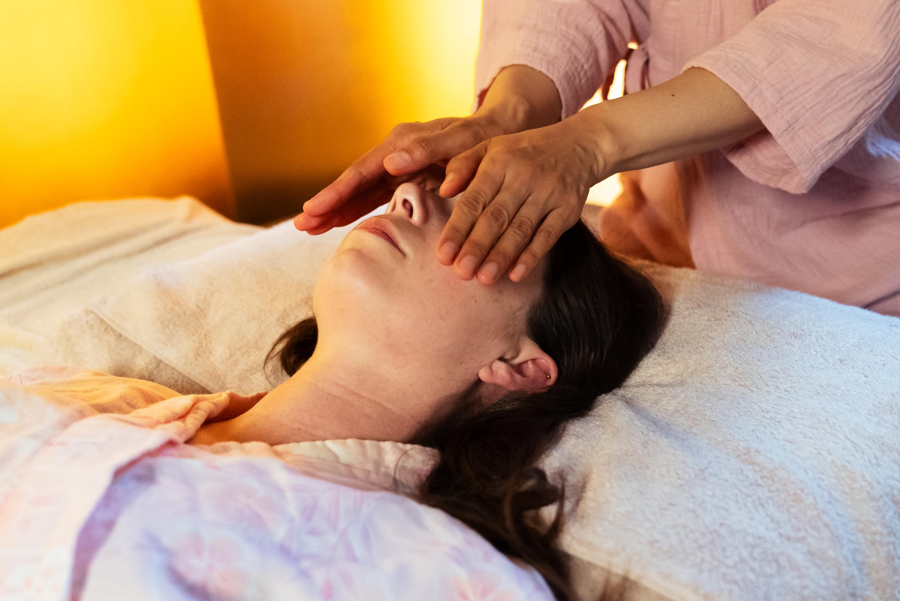Osaka Kitahorie Temple Reiki Healing & Tea Ceremony Experience