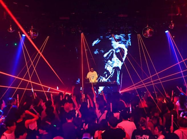 大阪 梅田 PICCADILLY PREMIUM ライブショー&ナイトクラブ入場券