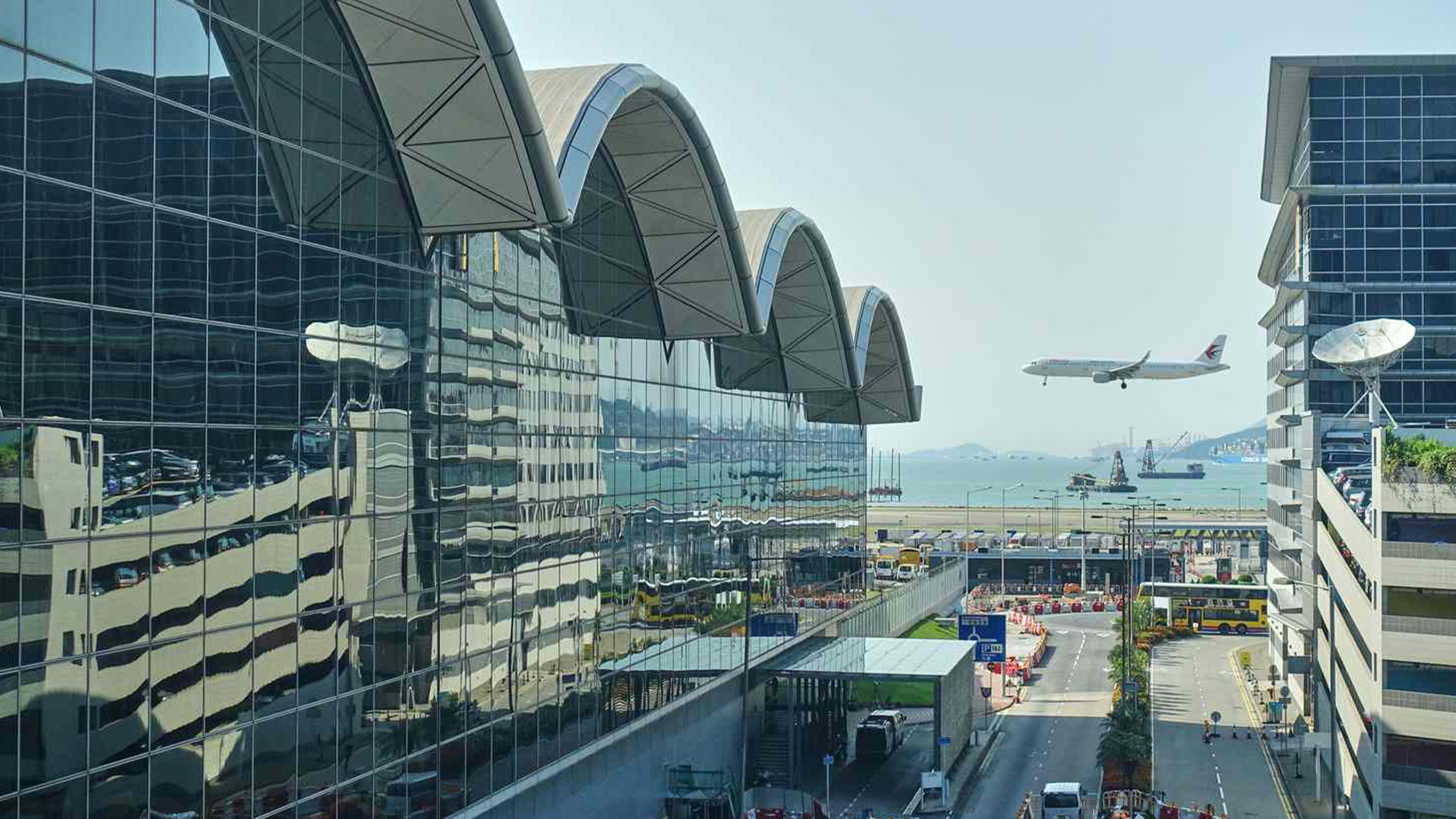 Hong Kong Layover Private Walking Tour - Airport Meeting