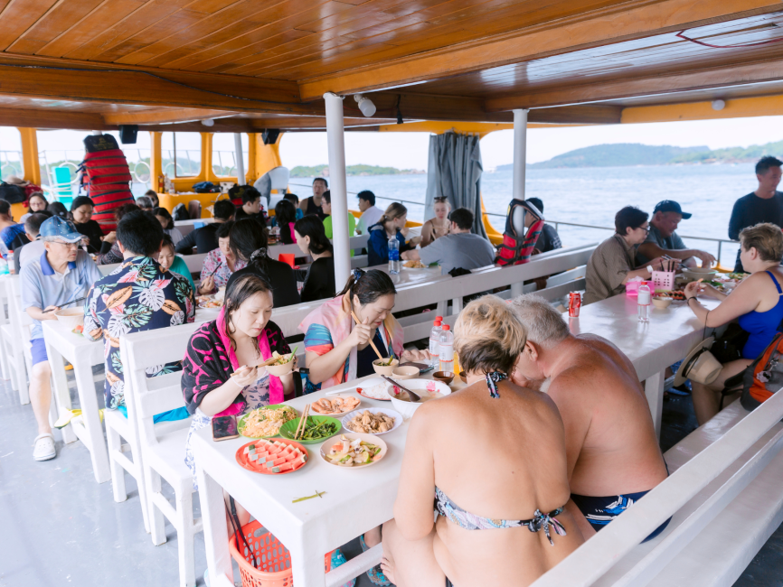 Phu Quoc 3-Island Snorkeling & Boat Fishing Join-in Tour (Includes Lunch on Boat)