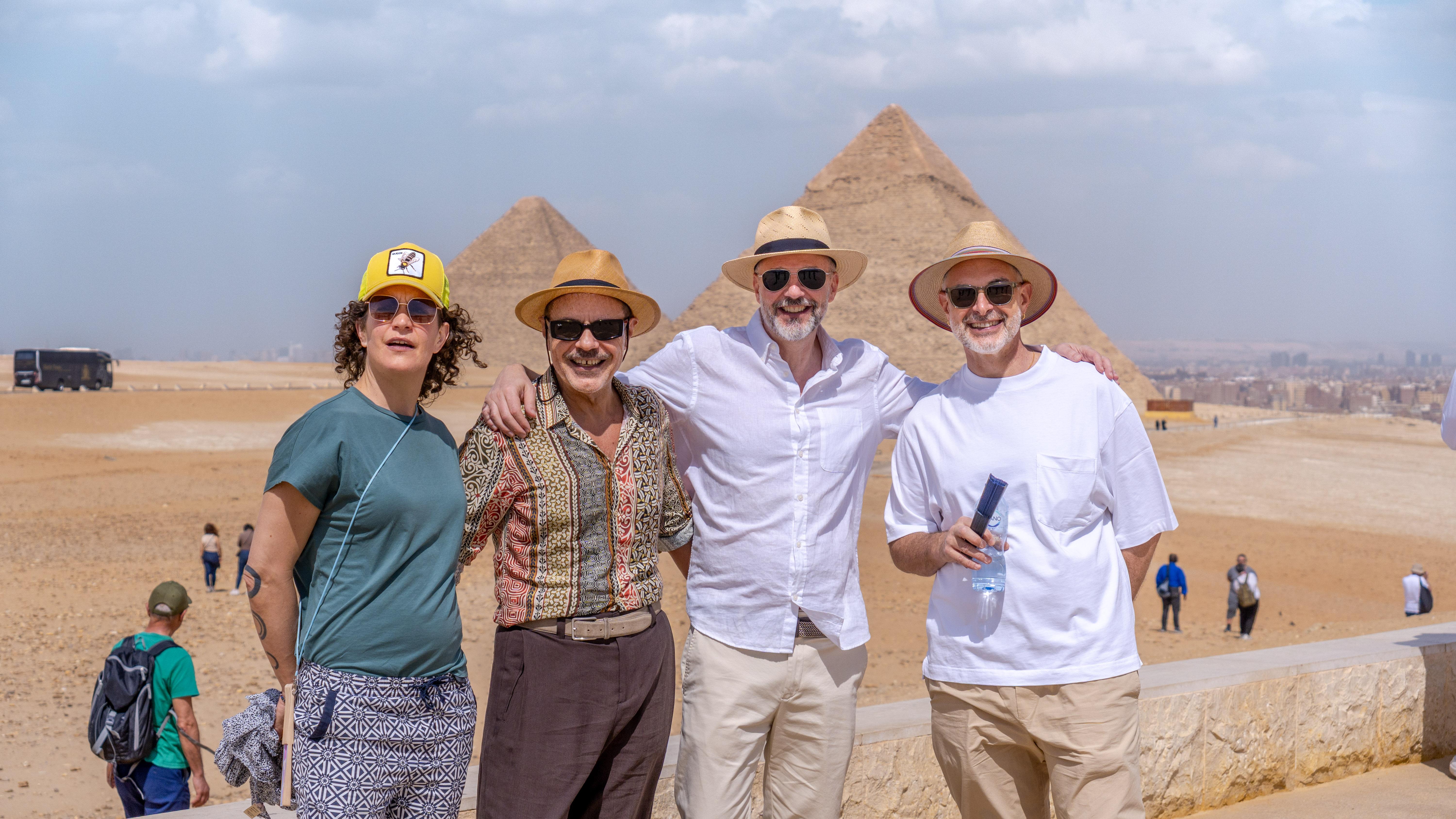 Cairo Grand Egyptian Museum & Giza Pyramids and Sphinx Tour - Tickets Included