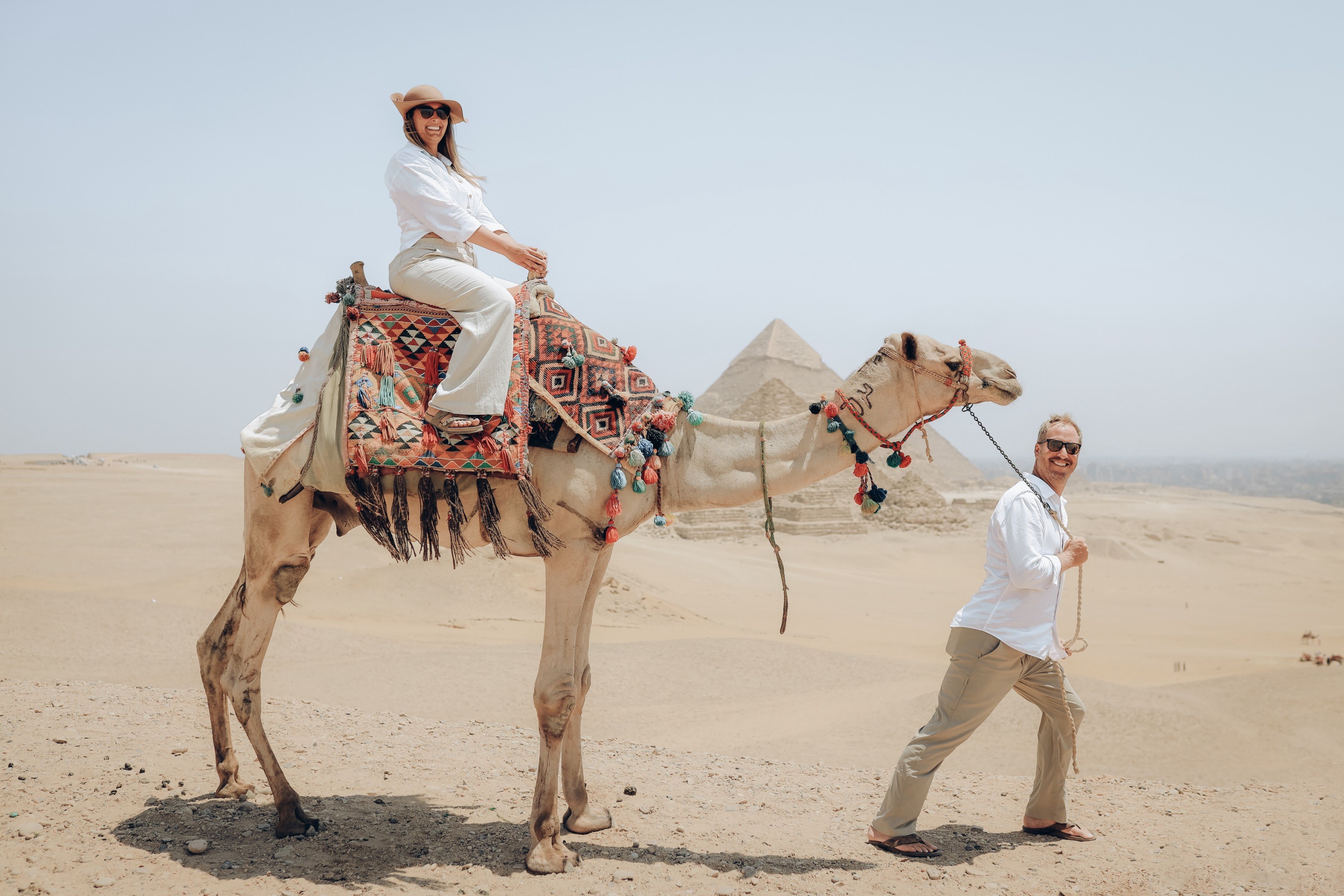 Cairo: Giza Pyramids & Great Sphinx with Saqqara and Memphis Tour