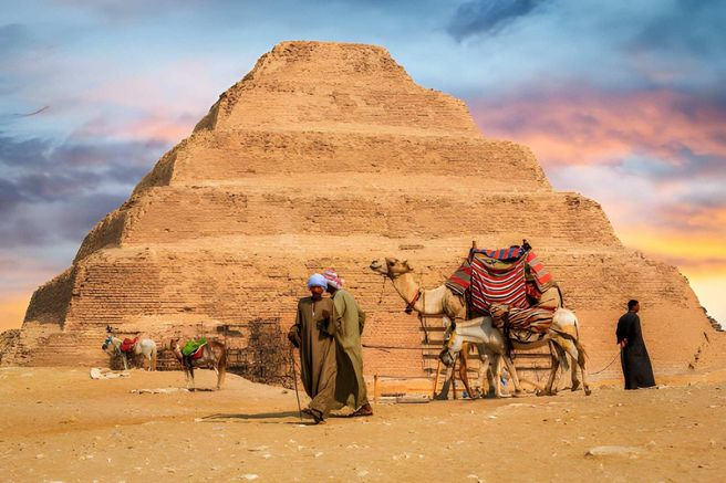 Cairo Saqqara, Dahshur Pyramids & Memphis Private Tour - Lunch Included