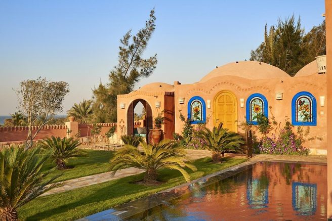 From Cairo: Fayoum Wadi Al-Hitan & Wadi El Rayan Jeep Safari Day Trip