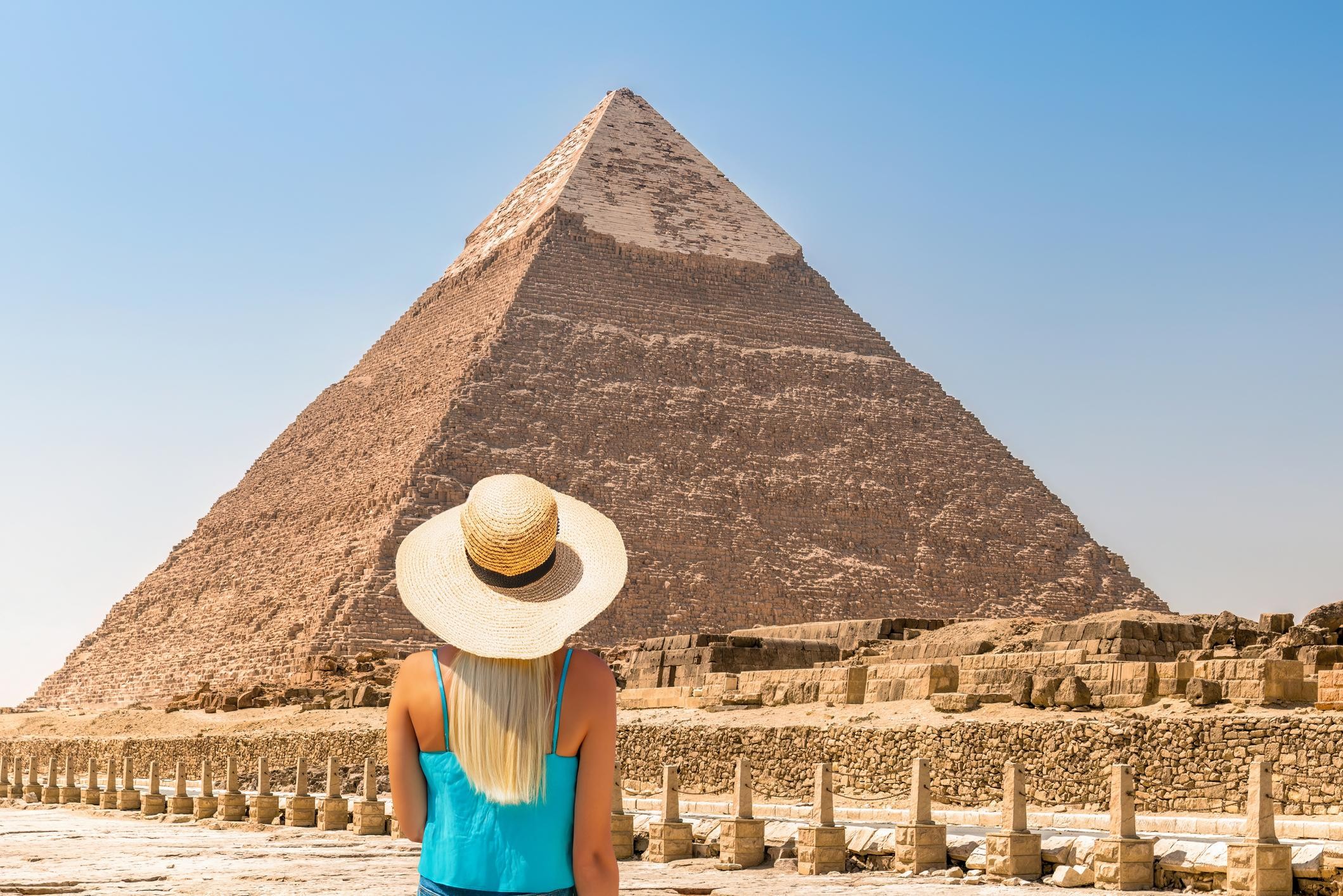 From Sharm El Sheikh: Cairo Pyramids & Museum & Khan El Khalili Day Trip by Plane