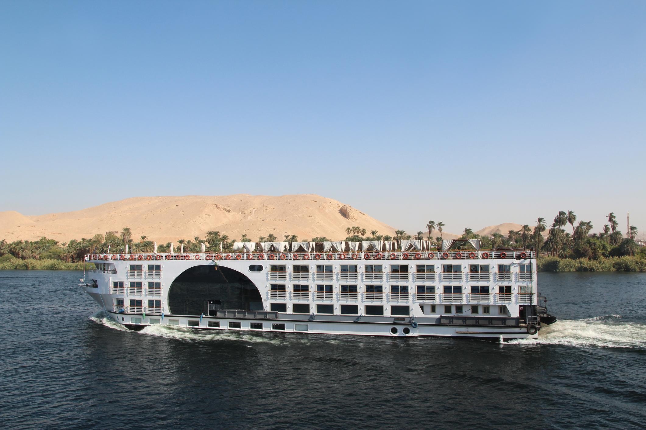 From Cairo: Aswan to Luxor Nile Cruise & Hot Air Balloon 4-Day Tour - Abu Simbel Included