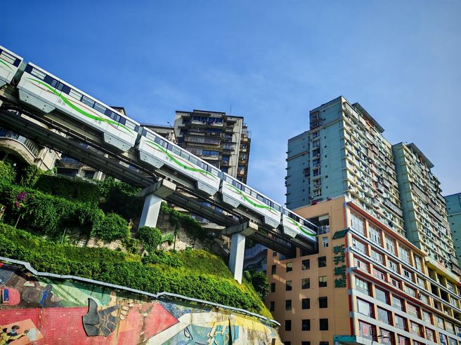 Chongqing Full-Day Tour - Yangtze River Cableway, Liziba, Ciqikou & Hongyadong (Hotel Pickup / Small Group or Private)