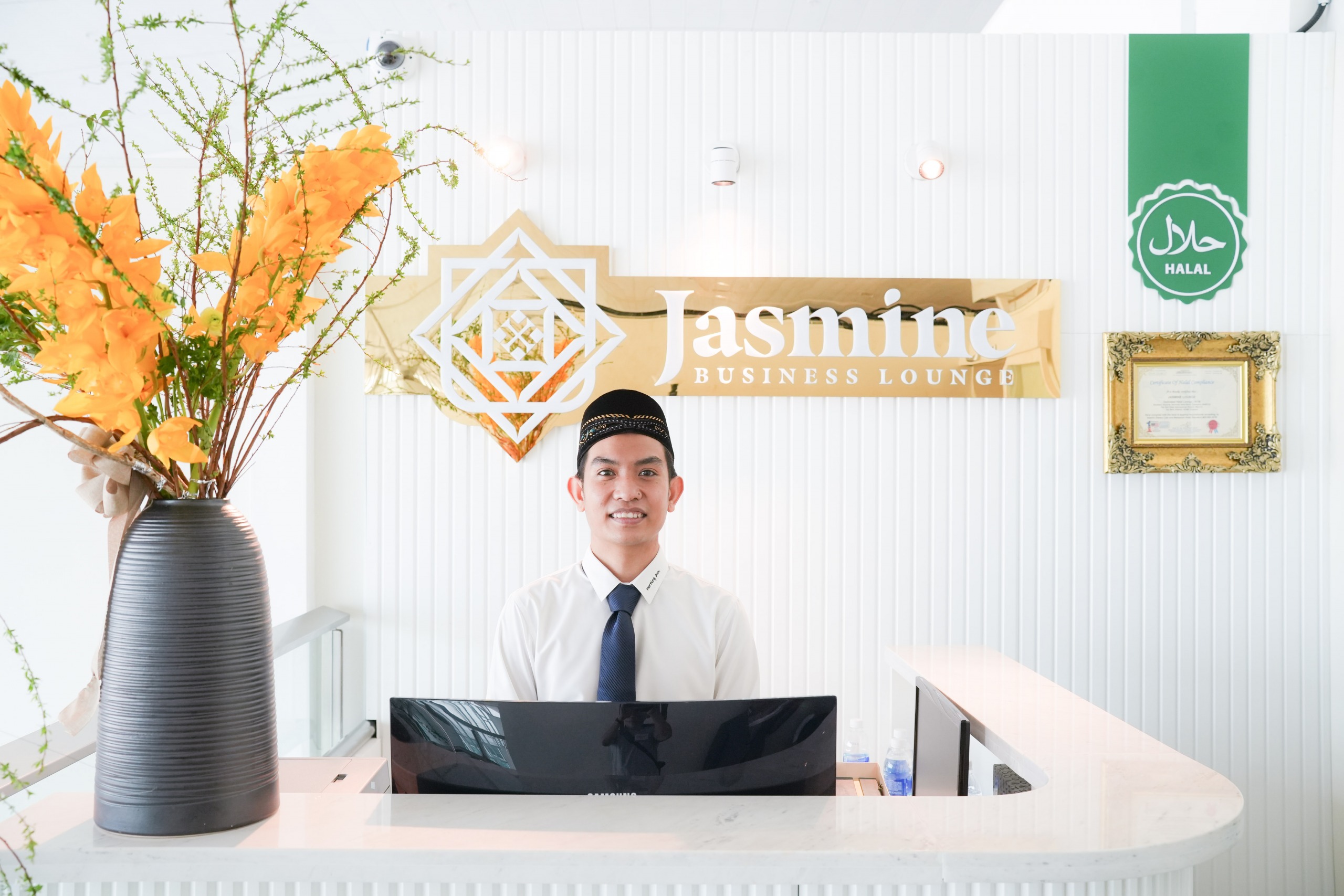 Ho Chi Minh City Tan Son Nhat International Airport Terminal 2 International Jasmine Halal Lounge Pass