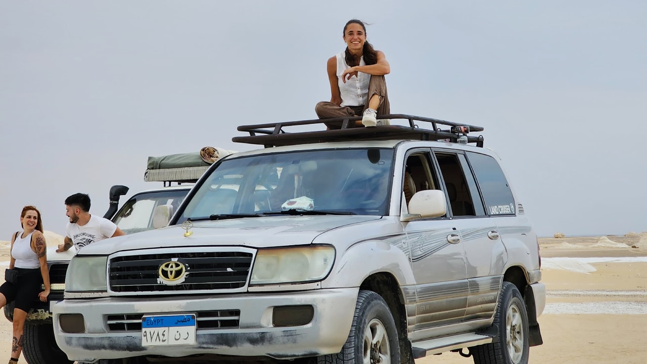 From Cairo: Bahariya, Black & White Desert and Crystal Mountain 2-Day Camping Tour
