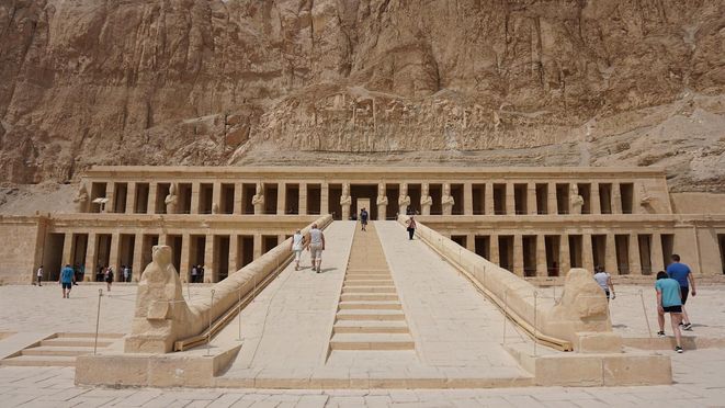 From Cairo: Luxor East & West Bank 2-Day Private Tour - Round-Trip Flights Included