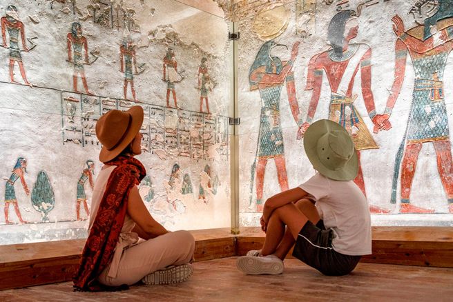 Luxor Valley of the Kings & Valley of the Queens Guided Tour - Lunch Included