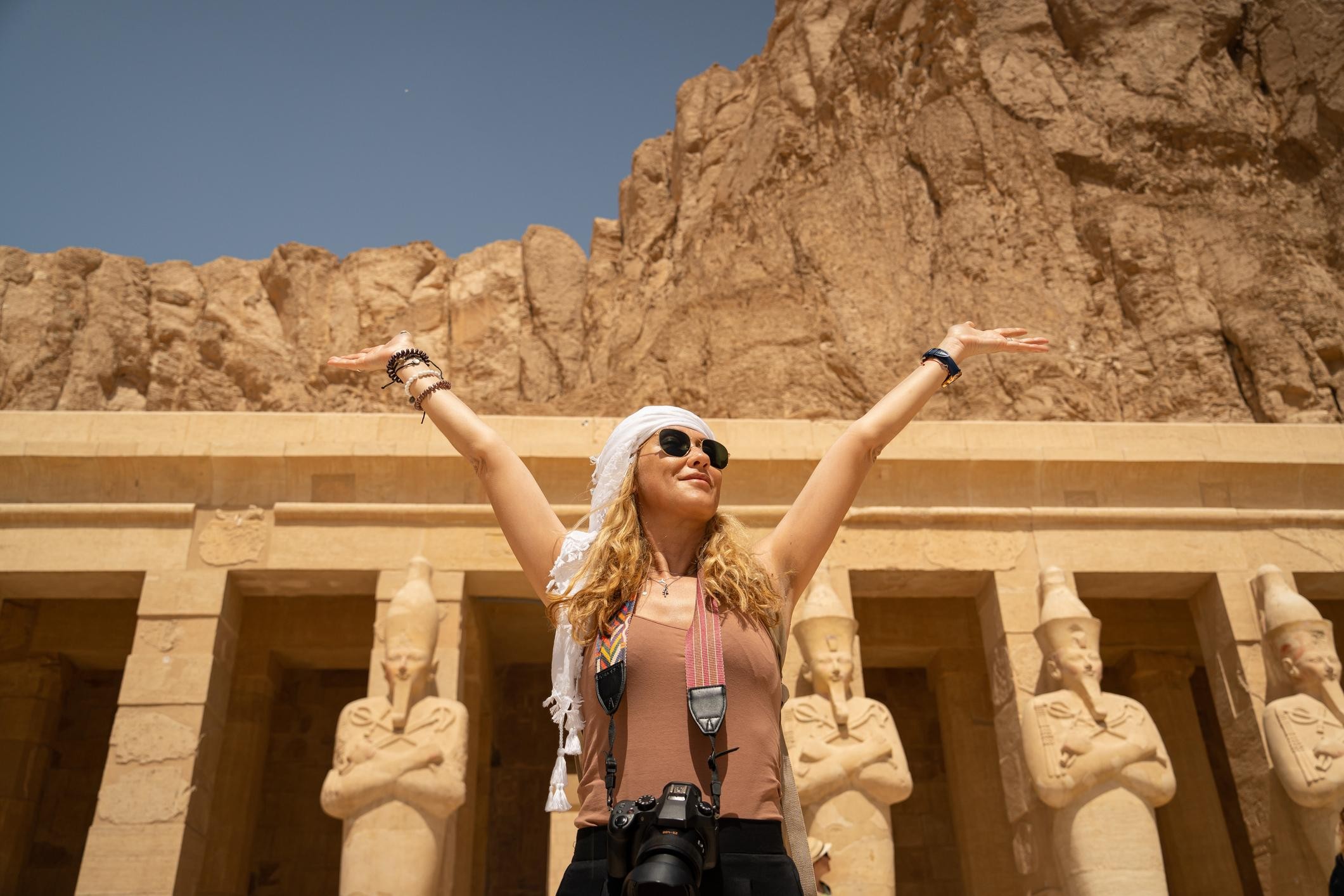 From Makadi Bay: Luxor Karnak Temple & Tutankhamun Tomb Day Tour - Felucca Ride Included