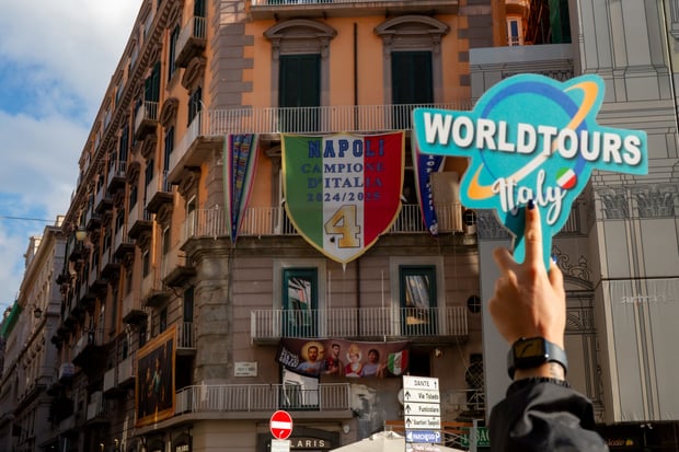 Naples Historic Center Morning Walking Tour & Lunch