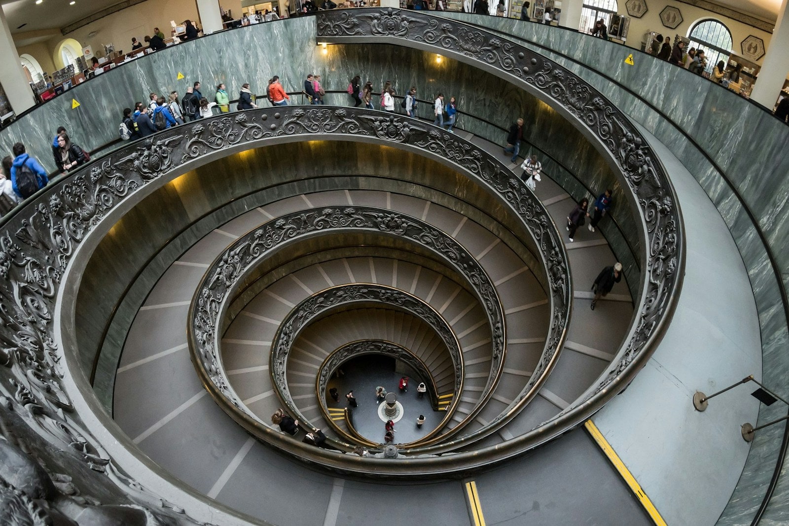 Vatican Museums & Sistine Chapel: Fast-Track Entry Ticket with Host Assistance