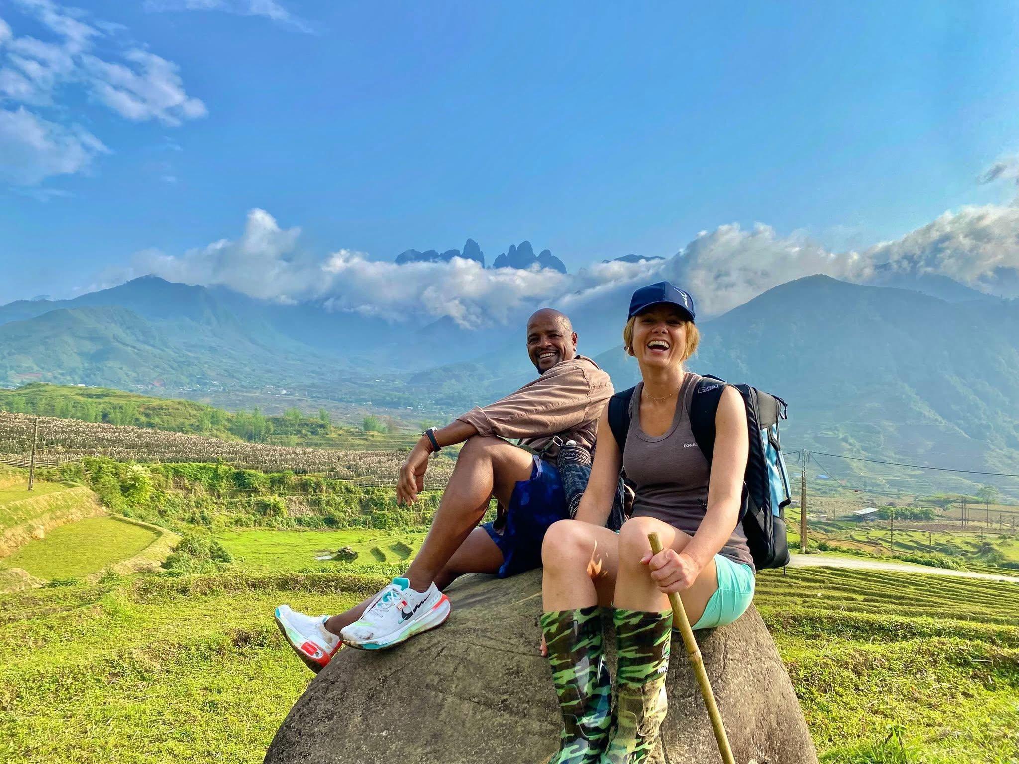 Sapa Y Linh Ho & Muong Hoa Valley Trekking Tour - Hmong Village Experience