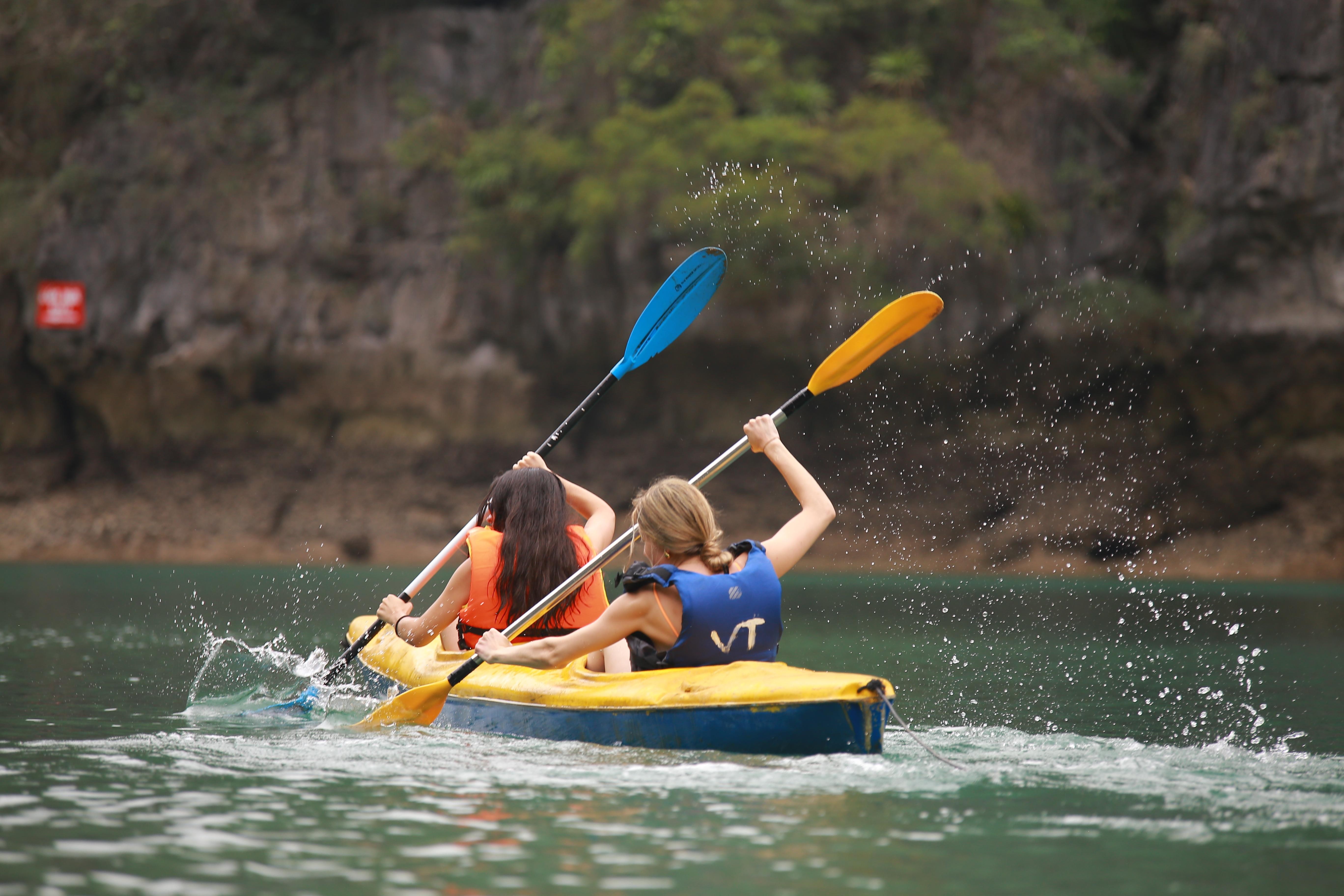 From Hanoi/Cat Ba: Lan Ha Bay Day Boat Tour - Kayaking & Spring Roll Making